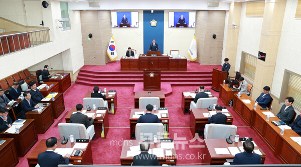 완도군의회 본 회의장 (완도군 제공)