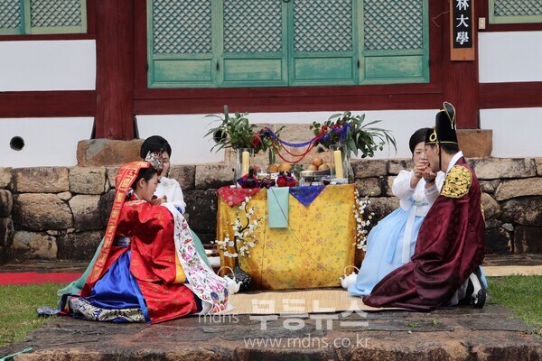전통혼례, 광양향교에서 다시 열린다…“문화유산에서 열리는 특별한 결혼식” -광양향교 전통혼례/광양시 제공