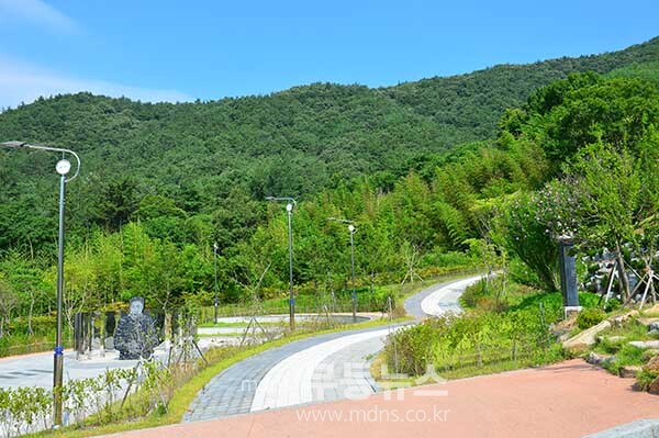 장흥 해동사  입구(사진촬영 / 조경륜)