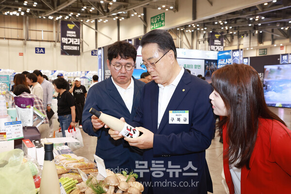 화순군, 2025년 로컬 콘텐츠 페스타 참가_구복규 화순군수(사진 가운데)[화순군 홍보관/화순군 제공