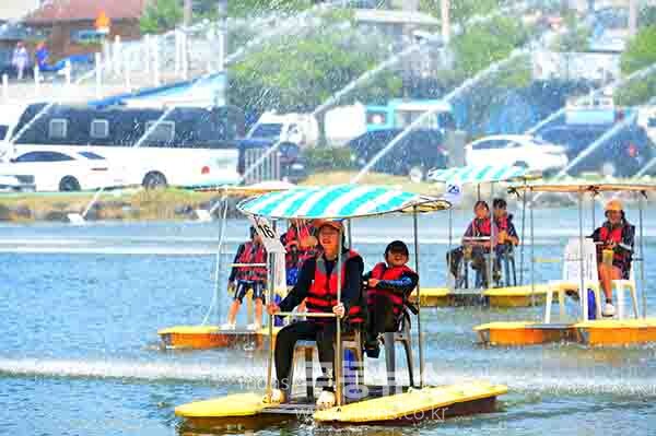 글로벌 살수대첩 거리 페레이드를 시작으로 본격 축제에 들어간  제18회 정남진 장흥물축제 (사진촬영 / 조경륜)