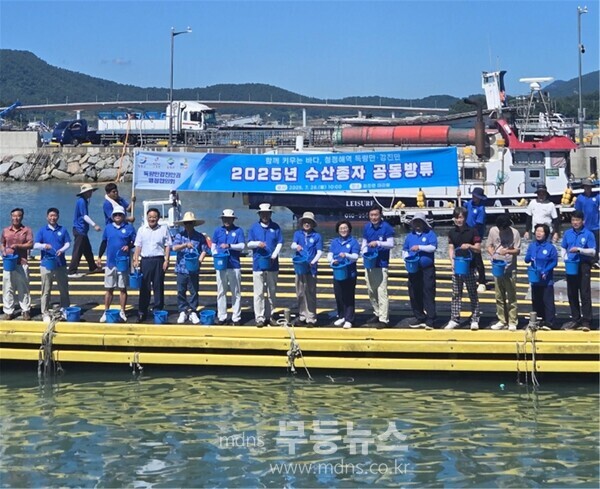 6 감성돔 방류행사.jpg