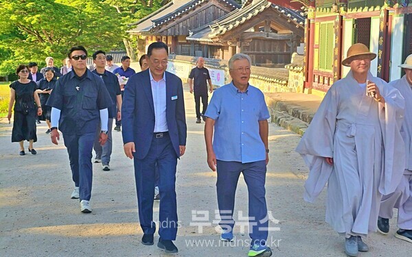 문재인 전 대통령 해남방문(해남 대흥사 명현관 해남군수)