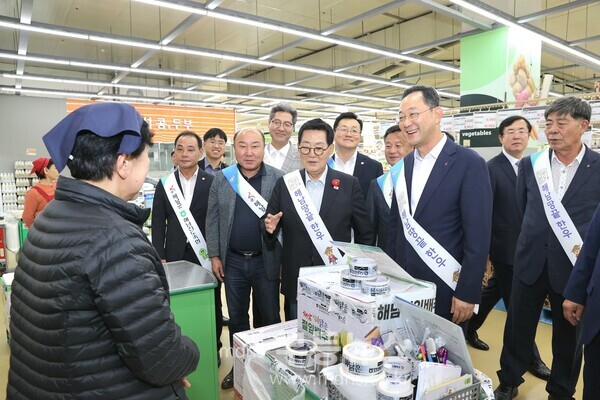 해남땅끝한우 특판행사(서울 하나로마트 양재점)/해남군 제공