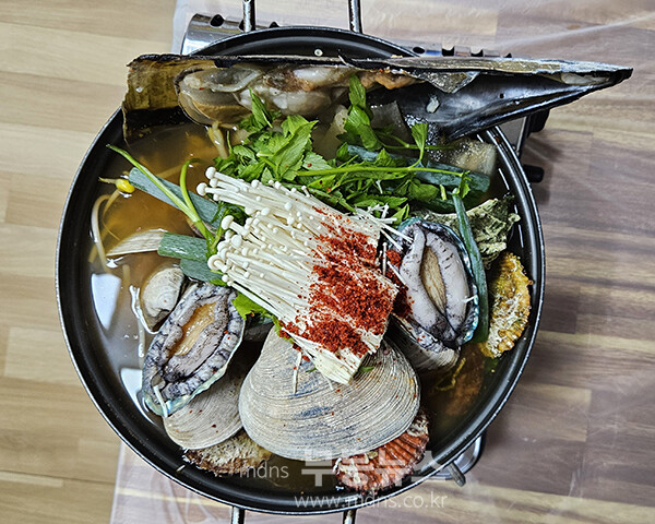 땅끝 마을 구경도 식후경 전복 매운탕  (15일 / 조경륜 촬영)