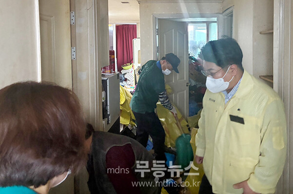 현장 의정 활동을 펼치고 있는 박혜원 광산구의원 (광산구의회 제공)