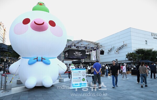 광주비엔날레 야외 광장