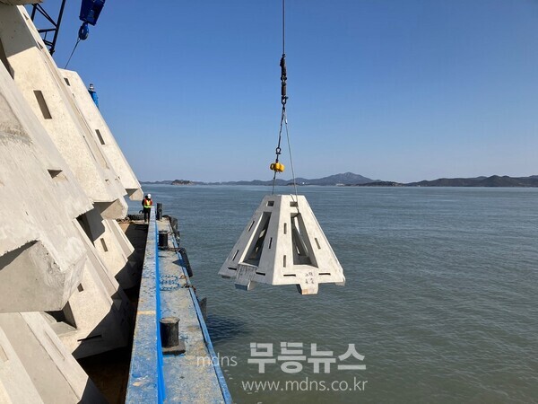 조피볼락 산란 서식장 조성에 투하되는 인공어초