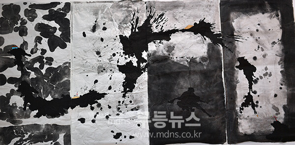 전시중인 2025 전남국제수묵비엔날레 작품 (사진촬영 / 조경륜)