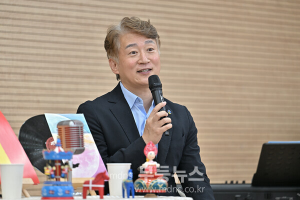 서구, ‘진짜 행복’을 찾는 ‘행복학교’ 선보여(사진 김이강서구청장)