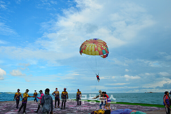 북광주 농협 해외(태국) 연수. / 타파야 산호섬 패러세일링 (사진촬영 , 조경륜)