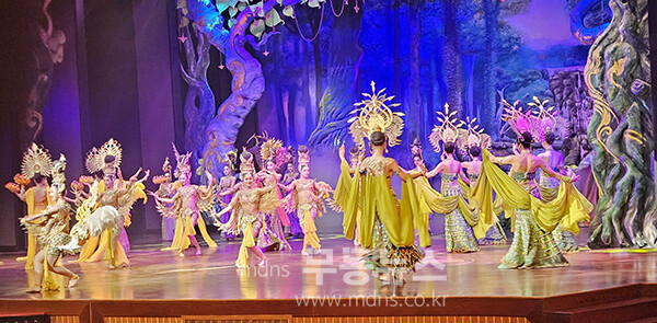 타파야에서 관람한 쇼(사진촬영 /조경륜