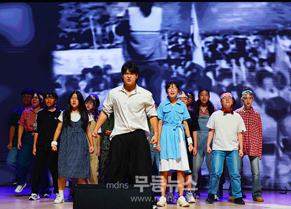 27일 화순에서 열린 2025 전라남도 다문화 박람회,  식전 공연(사진촬영 / 조경륜)