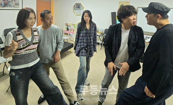 *출연진: 선동혁,이효주,전은주,도재철,안도윤,전선영,김민성,남동호,전규미,이가은,유양하,김선규,임준형,안순동,권희욱(사진은 공연연습 장면)