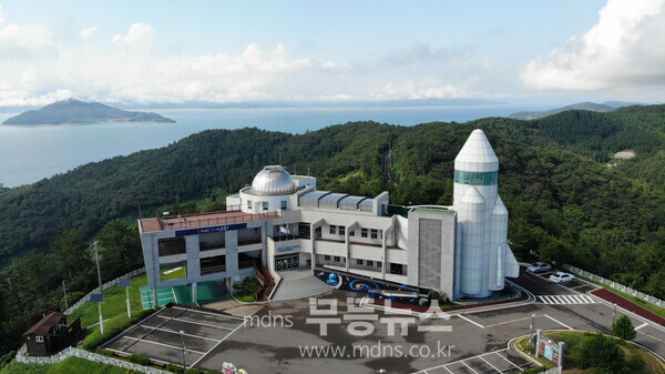 고흥군, 녹동항 드론쇼, 풍부한 해산물, 고분 등 특별한 오감만족 추억 만들기 - 고흥우주천문과학관.