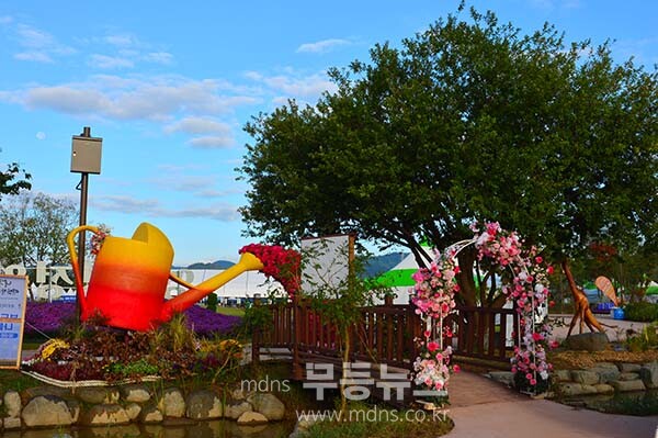 9일 아침 촬영한 영산강 정원 (사진촬영 /사진작가 조경륜}