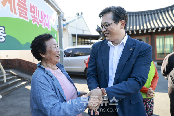 LPGA 우승 김세영 선수 할머니 방문 축하/영암군 제공