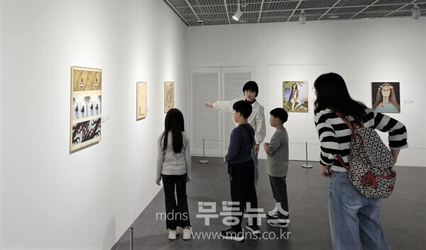 고흥군, 천경자 화백 추모 10주기 리마스터전 ‘큰 호응’./고흥군 제공