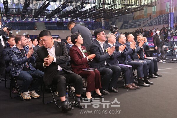 2025 광주 세계3쿠션당구월드컵이 광주광역시 빛고을체육관에서 개막했다.