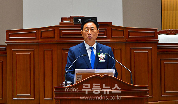 19일 열린 전남 장성군의회 신청사 개청식 / 축사를 하고 있는 김한종 장성군의회 의장 (사진촬영 / 조경륜)