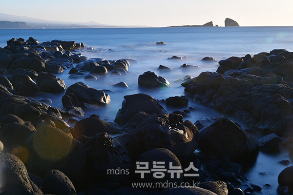 제주에서 촬영한 장노출  / 형제섬 앞 (사진촬영 / 사진작가 조경륜)