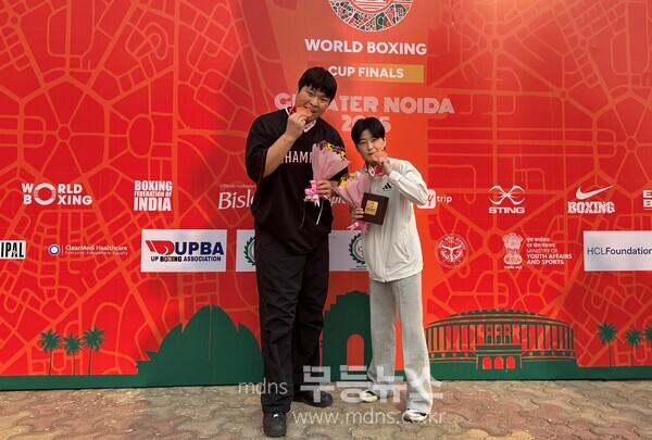 화순군청 복싱부(왼쪽부터 주태웅 선수, 박초롱 선수)/화순군 제공